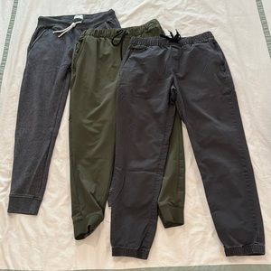3 pairs men’s Old Navy pants, size M